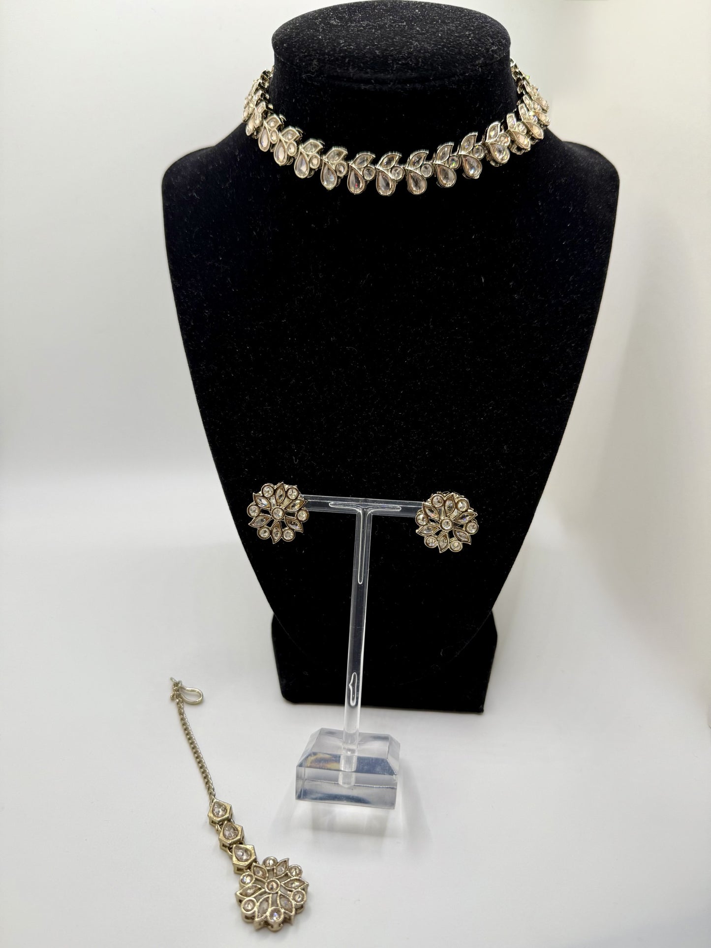 Modish Payal Necklace Set