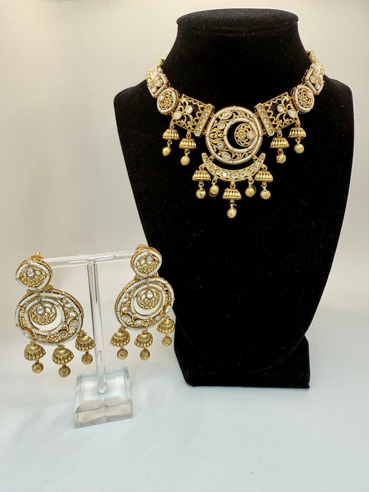 Modish Klara Necklace Set