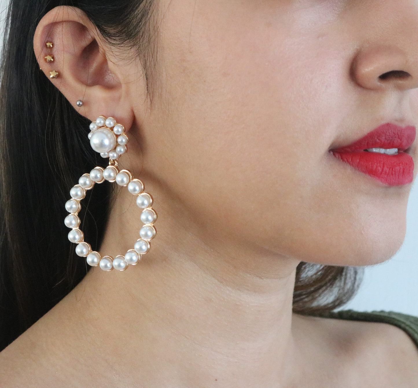 Modish Pearl Stud Hoop