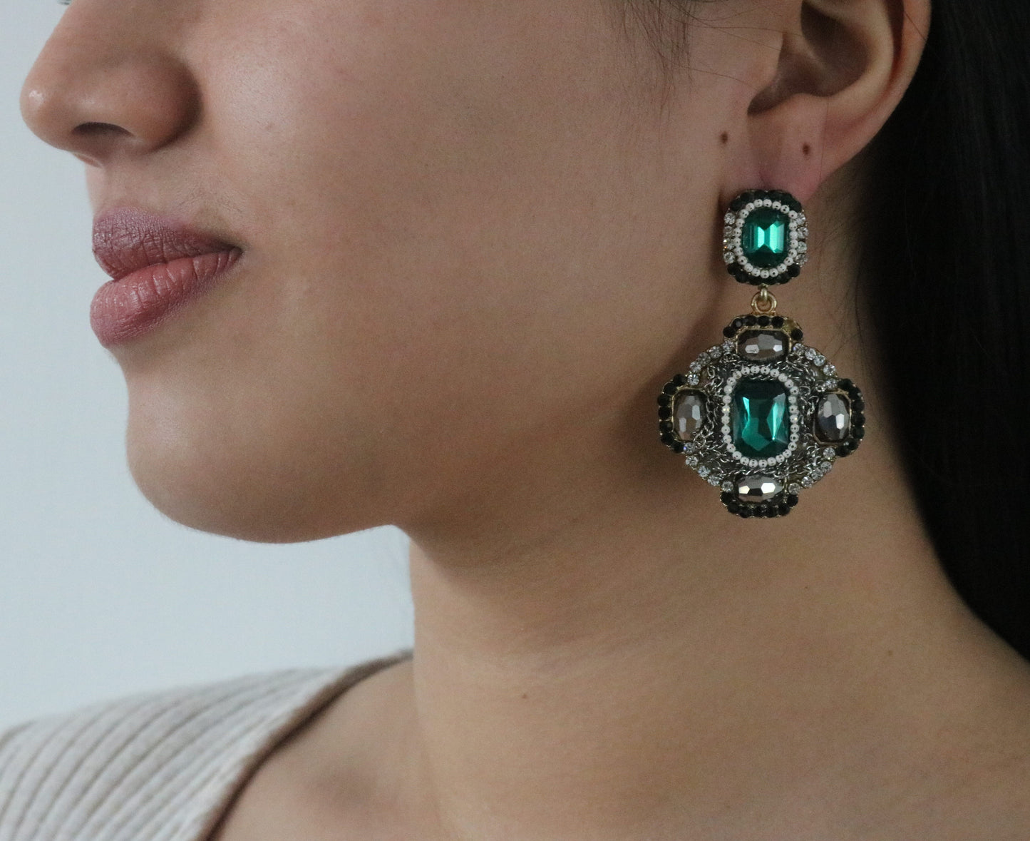 Modish Ahala Statement Necklace
