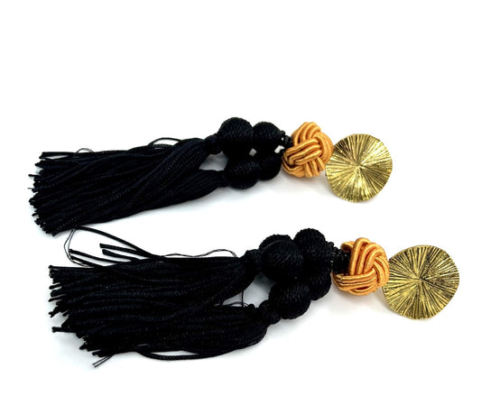Modish Tassel Earrings (Black)
