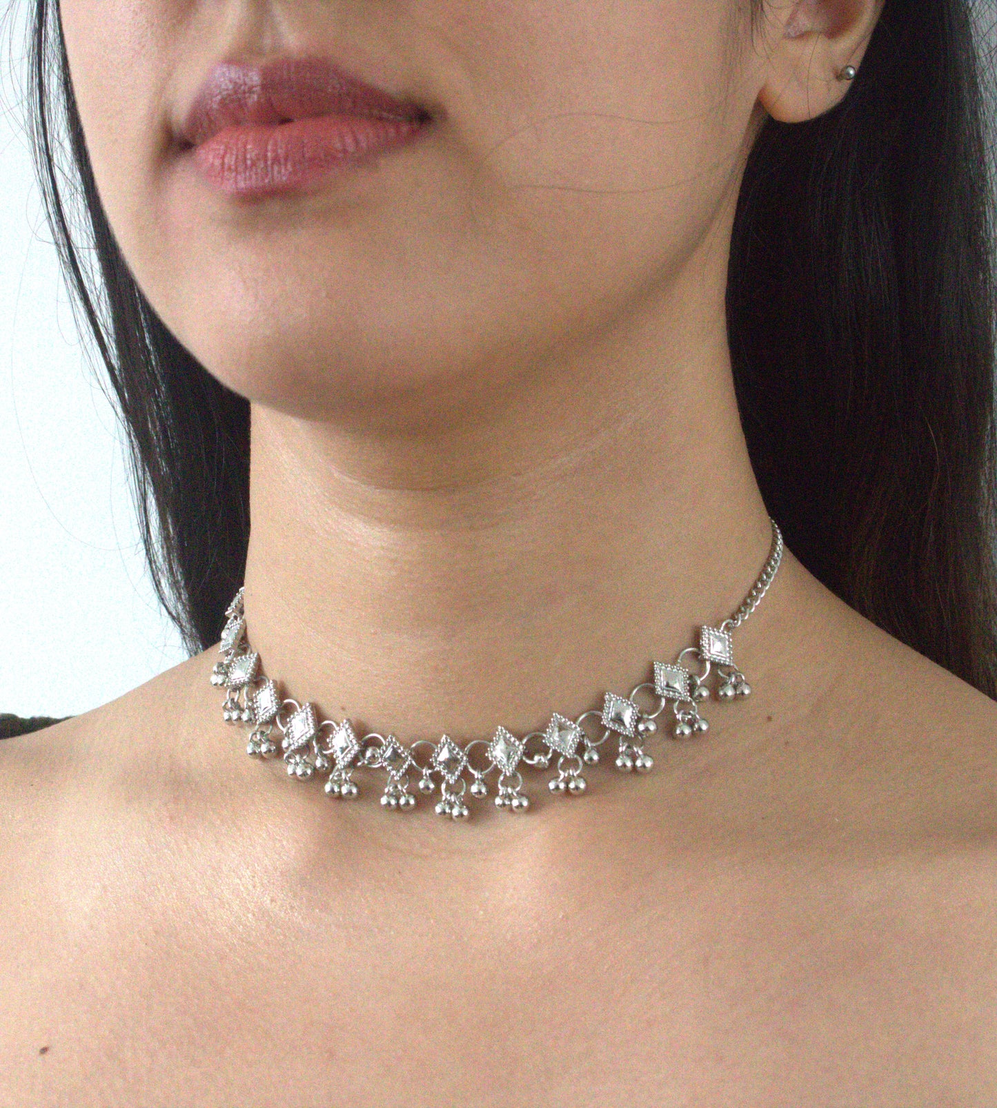 Modish Antique Choker Necklace