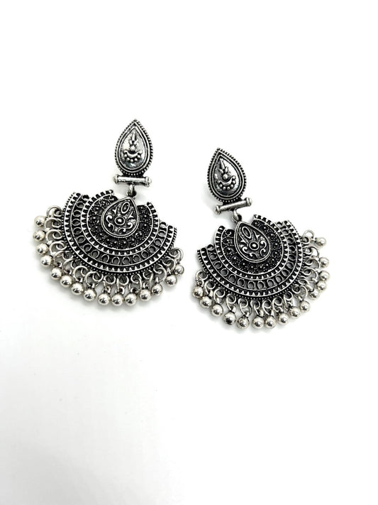 Modish Antique silver Statement Earring