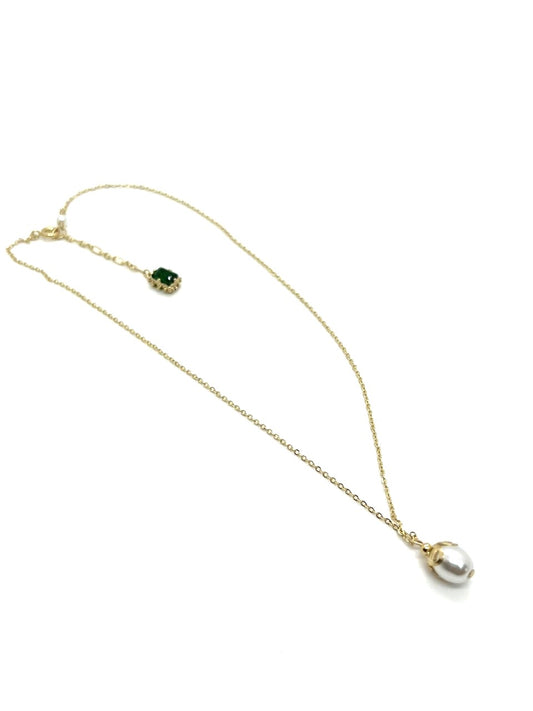 Modish Pearl Necklace