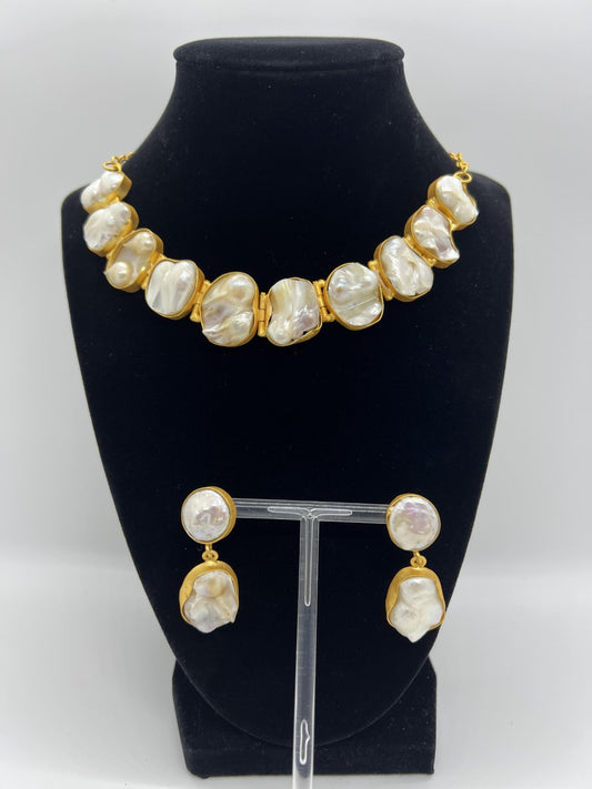 Modish Freshwater Necklace and Earring set